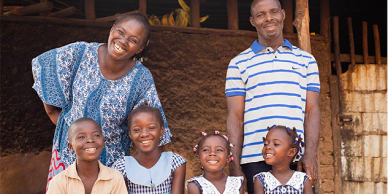 DIVERSIFIACIÓN DE INGRESOS DE LAS FAMILIAS Y EMPODERAMIENTO DE LA MUJER